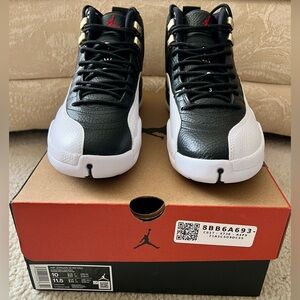 Men’s Jordan 12s Playoffs 2022 Size 10 NIB Black & White StockX authenticated